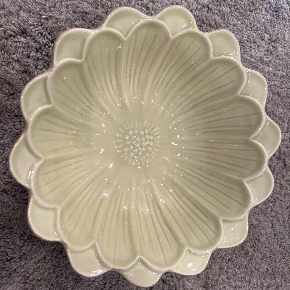 Flower dish